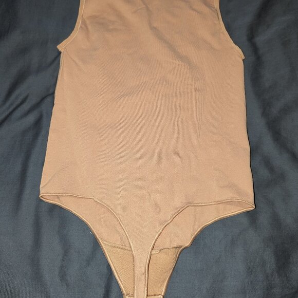 ARITZIA BABATON SEAMLESS CONTOUR SLEEVELESS BODYSUIT BRAND NEW! SIZE XS - Picture 7 of 7